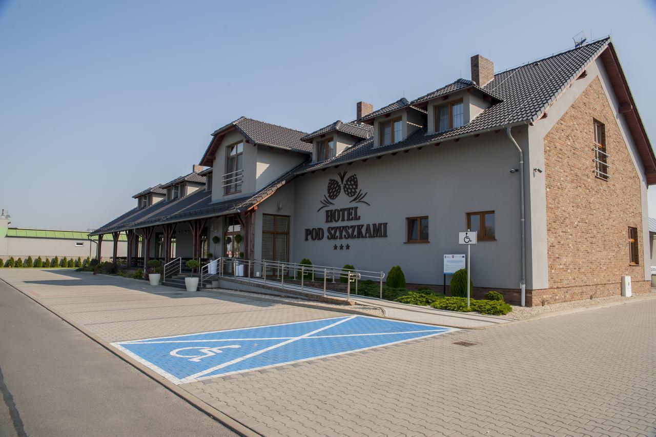 Hotel Pod Szyszkami Kozmin Экстерьер фото