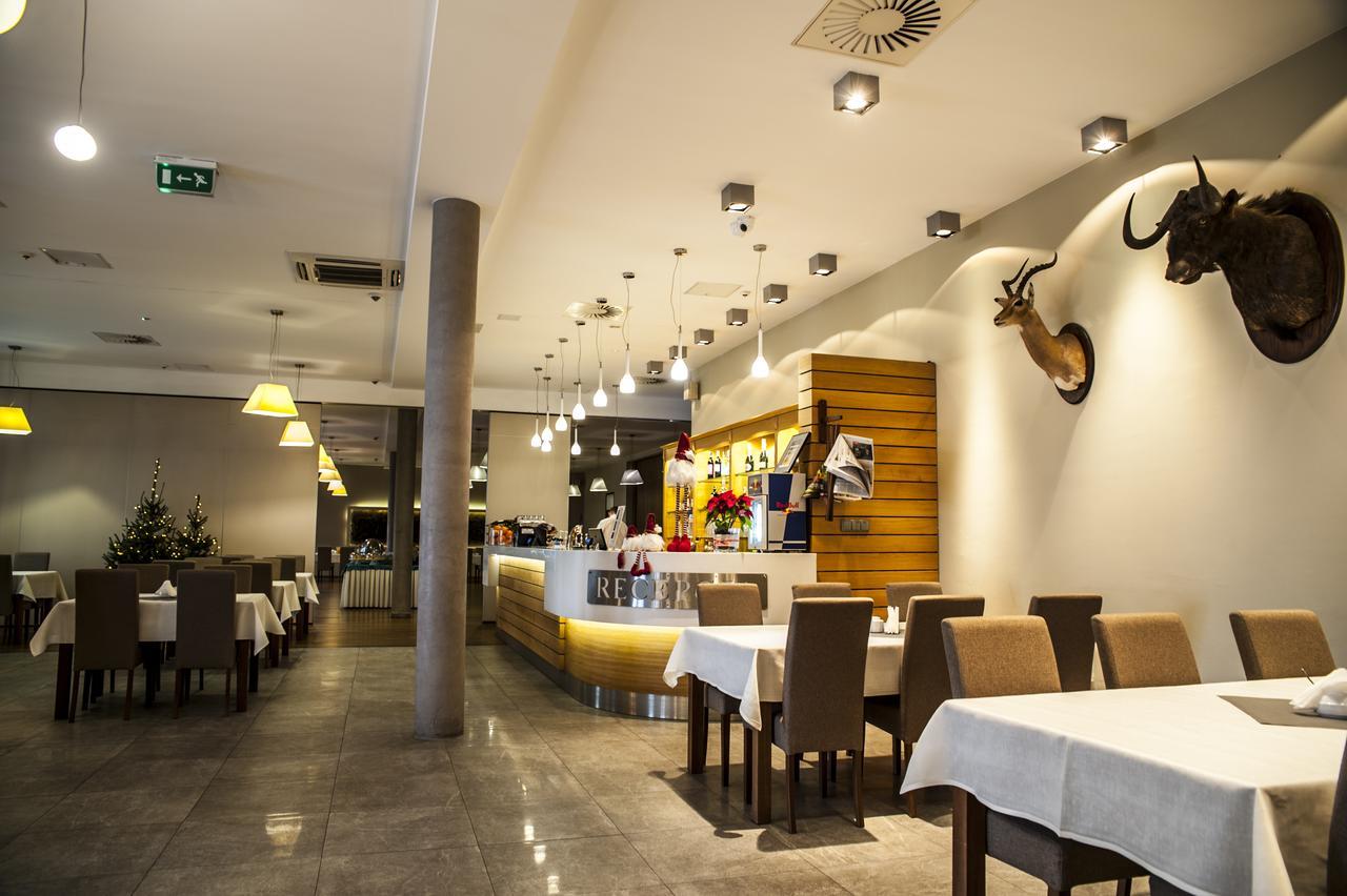 Hotel Pod Szyszkami Kozmin Экстерьер фото